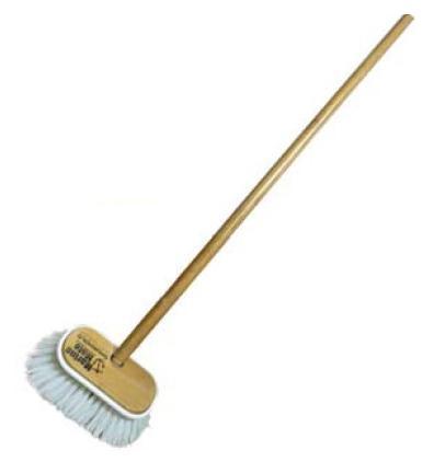 HARD BRUSH WITH WOOD HANDLE SHURHOLD 1.22MTS COVER