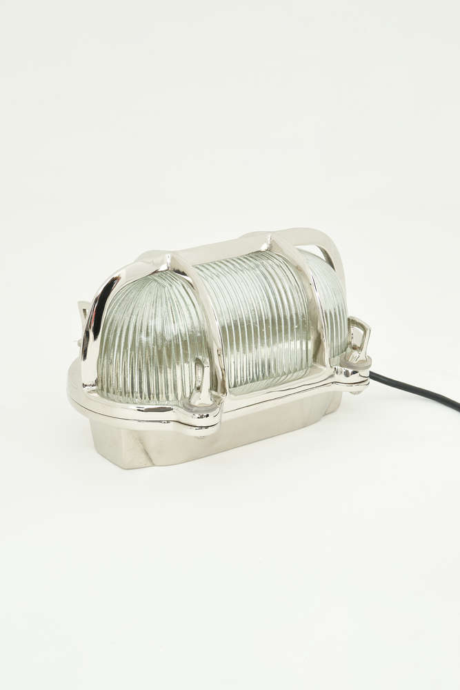 APLIQUE VINTAGE DE ALUMINIO CON VIDREO OVALADO